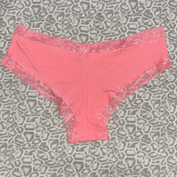 🌺 Victoria secret cheeky underwear 🌺 - Picture 3 of 3